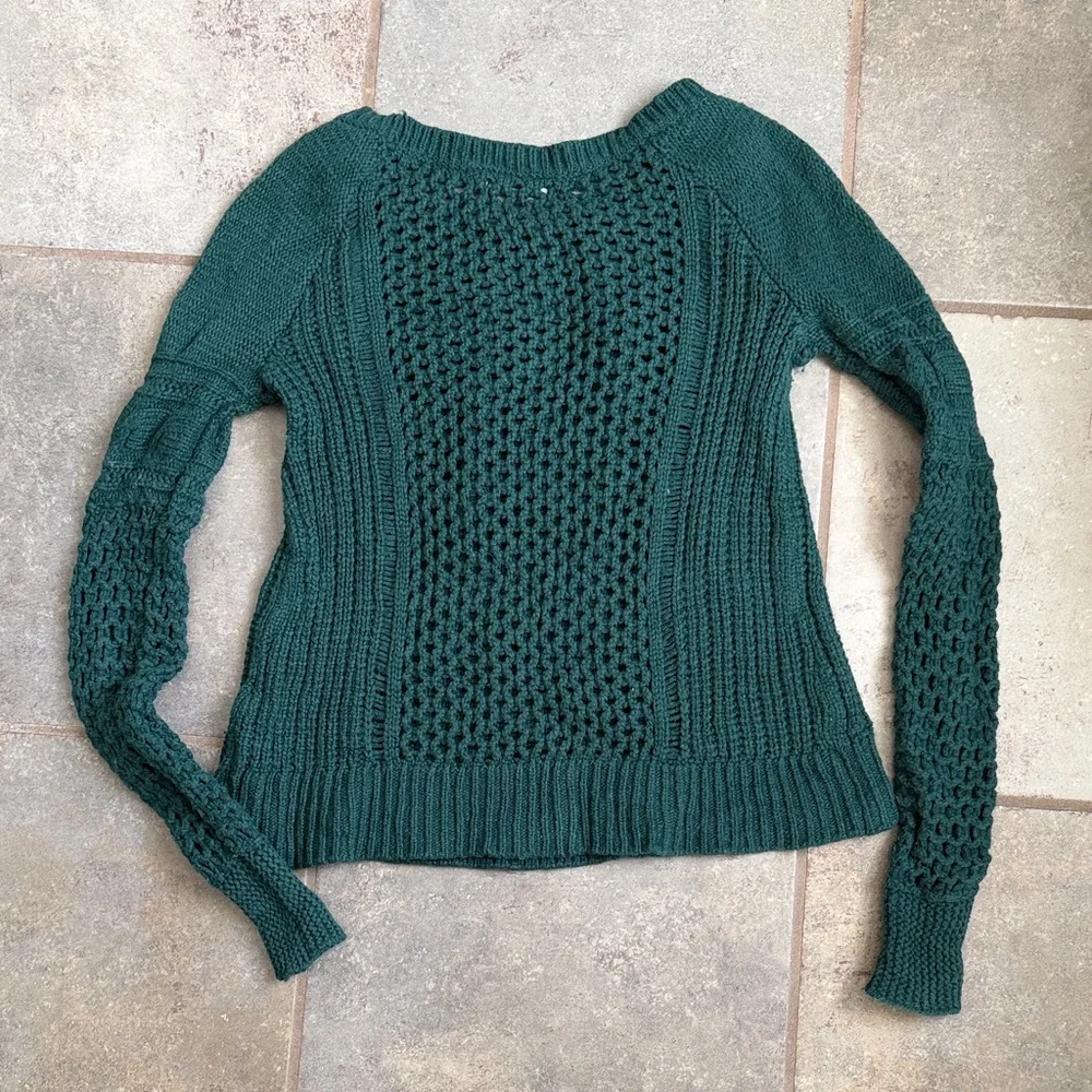 American Eagle Outfitters Forest Green Cable Knit Sweater - Picture 3 of 4